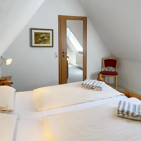 Haus *ueues Aran* Nr. 6 Apartament Nebel
